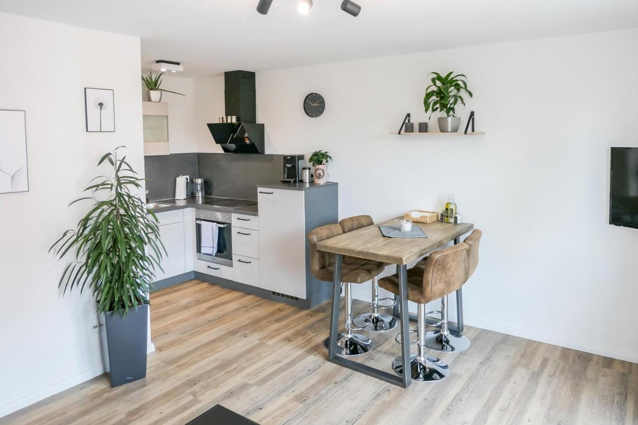 Wohlfuehlwohnung Im Zentrum Mit 24-7 Self Check-In, Wlan & Smart Tv Кіль Екстер'єр фото